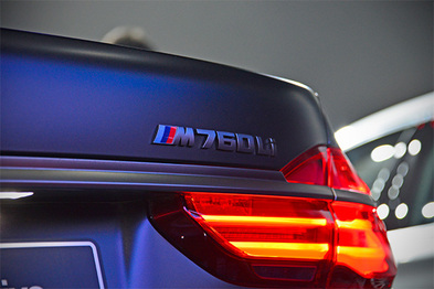 史上最强宝马来袭,全新M760Li xDrive上演暴力美学